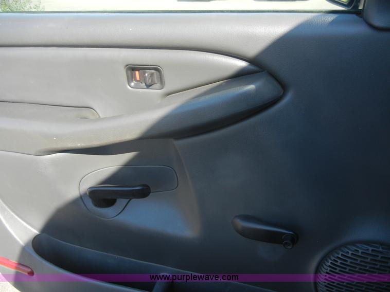 image for item A9798 2004 Chevrolet Silverado C2500HD pickup truck