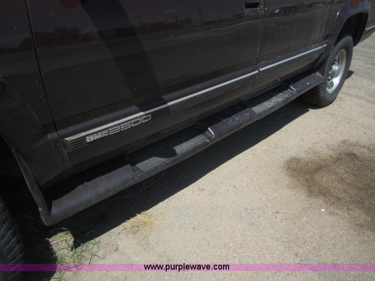 image for item C9751 1995 Chevrolet Suburban K2500 SUV