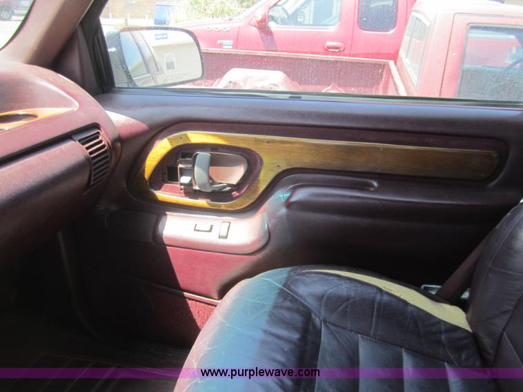 image for item C9751 1995 Chevrolet Suburban K2500 SUV