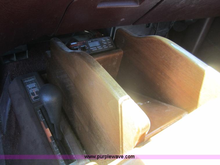 image for item C9751 1995 Chevrolet Suburban K2500 SUV