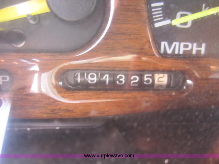 image for item C9751 1995 Chevrolet Suburban K2500 SUV