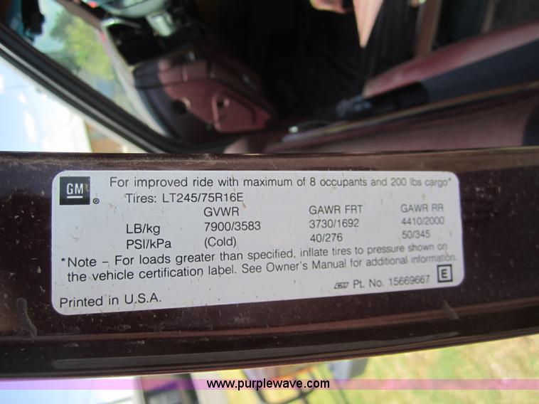 image for item C9751 1995 Chevrolet Suburban K2500 SUV