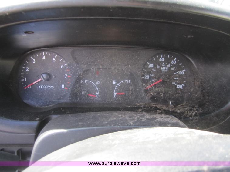 image for item C9753 2002 Kia Sportage SUV