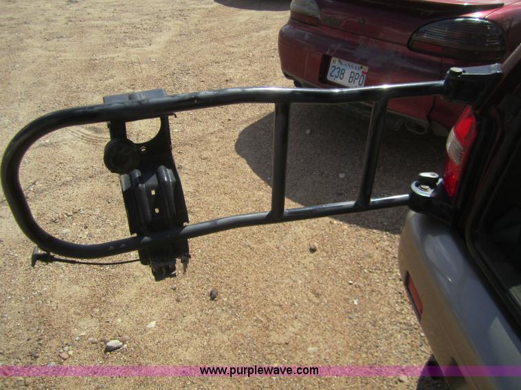 image for item C9753 2002 Kia Sportage SUV