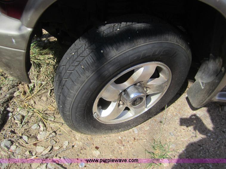 image for item C9753 2002 Kia Sportage SUV