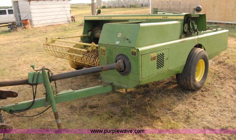 image for item 3440 John Deere 466 square baler