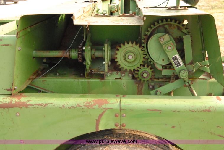 image for item 3440 John Deere 466 square baler