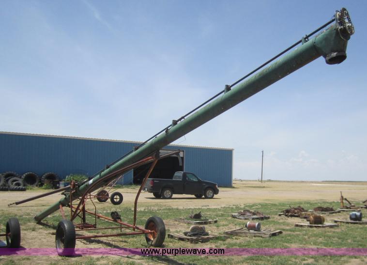 image for item A3799 Speed King 40'L x 8" auger