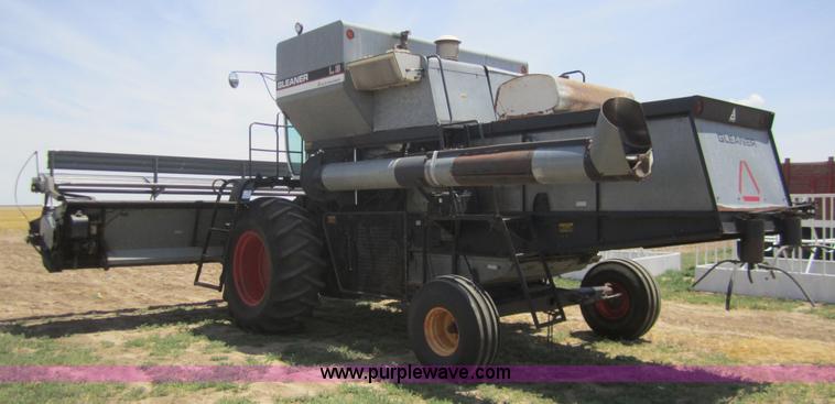 image for item A3801 1983 Gleaner L3 combine