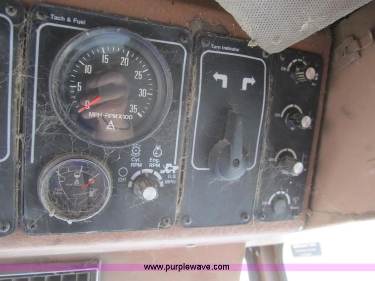 image for item A3801 1983 Gleaner L3 combine