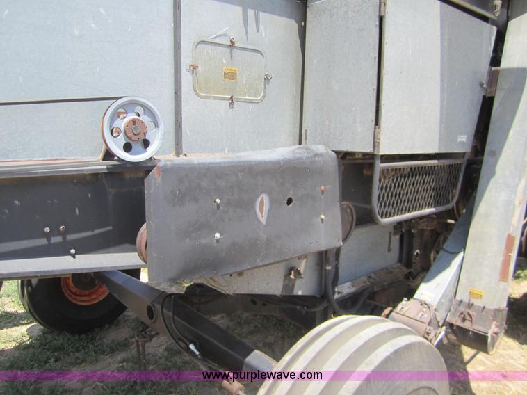 image for item A3801 1983 Gleaner L3 combine