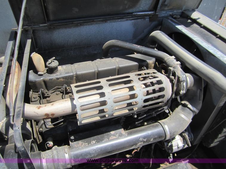 image for item A3801 1983 Gleaner L3 combine