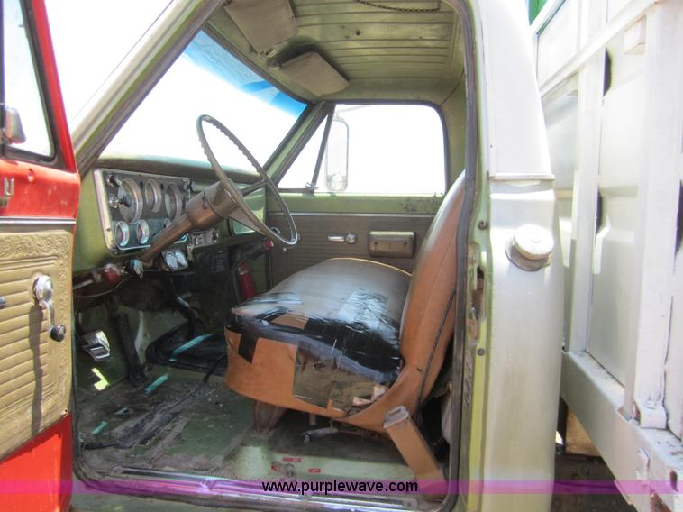 image for item A3806 1969 GMC 6500 tandem axle grain truck