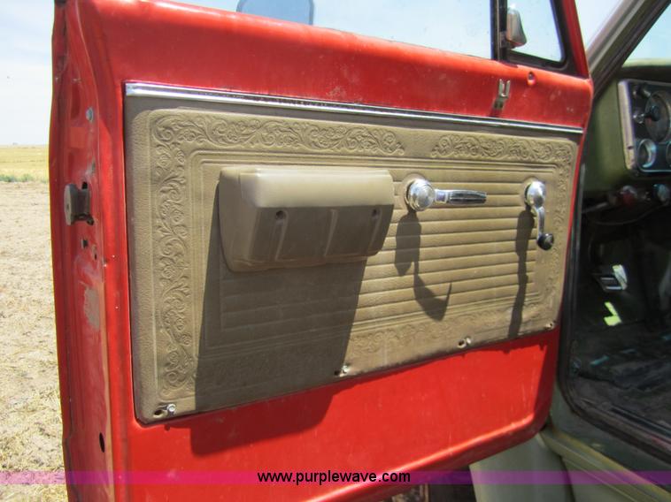 image for item A3806 1969 GMC 6500 tandem axle grain truck