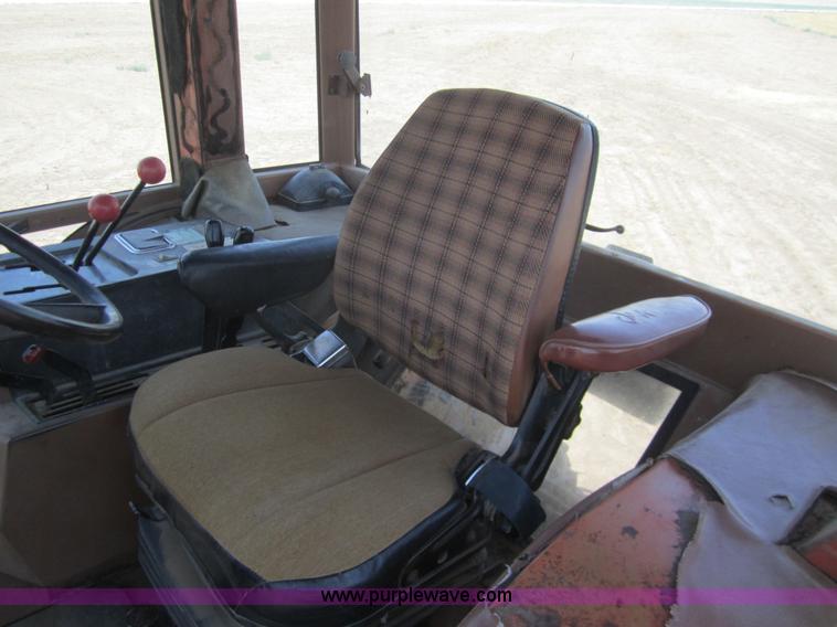 image for item A3807 1984 Allis Chalmers 8070 MFWA tractor