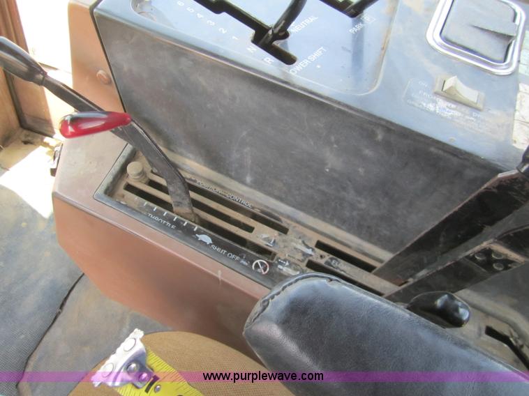 image for item A3807 1984 Allis Chalmers 8070 MFWA tractor