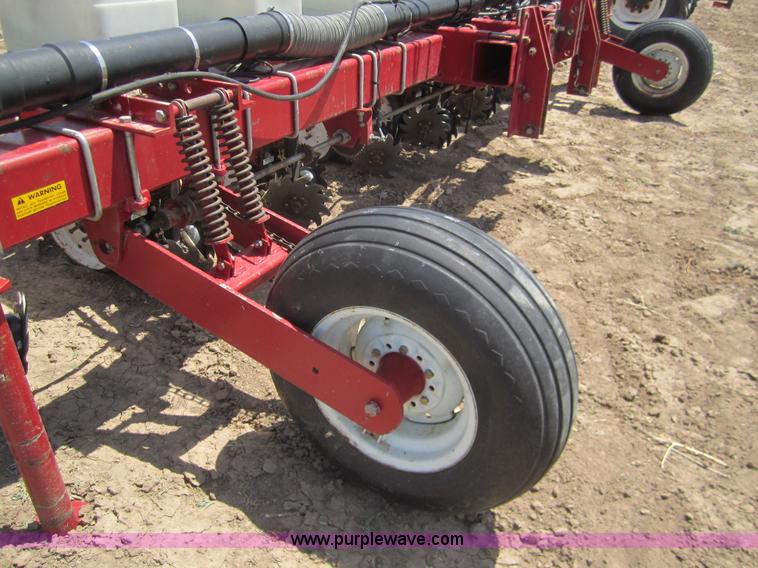 image for item A3808 White New Idea 5700 eight row planter