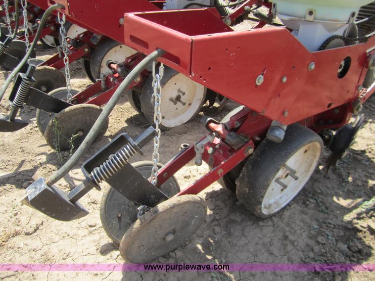 image for item A3808 White New Idea 5700 eight row planter