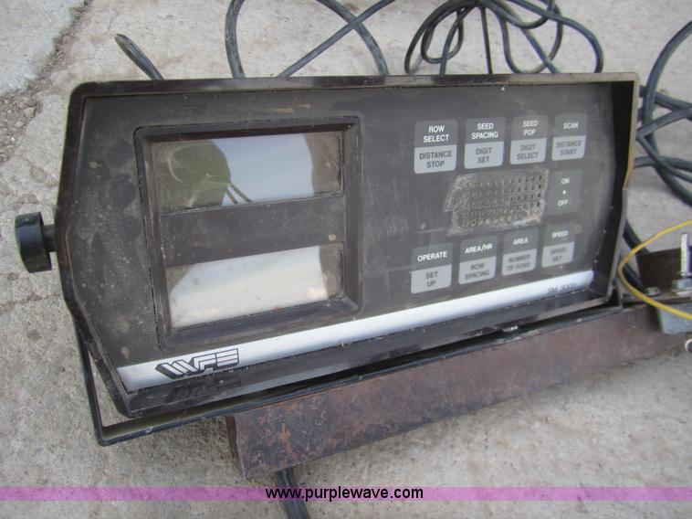 image for item A3808 White New Idea 5700 eight row planter