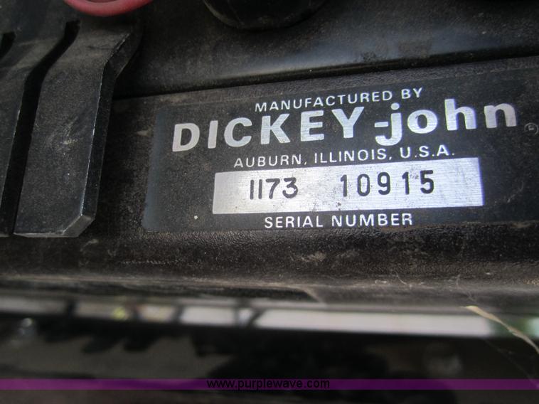 image for item A3808 White New Idea 5700 eight row planter