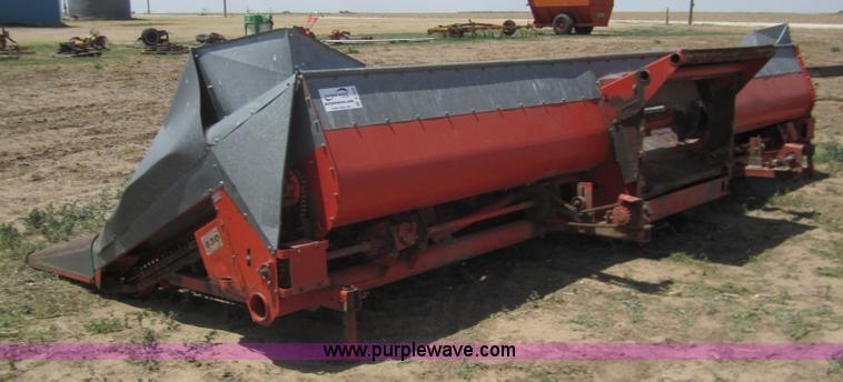 image for item A3809 Allis Chalmers eight row corn head