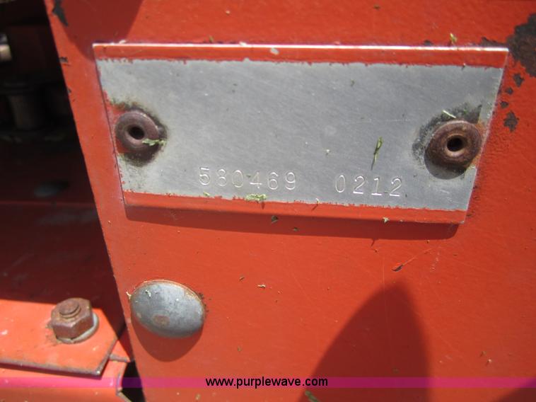 image for item A3809 Allis Chalmers eight row corn head