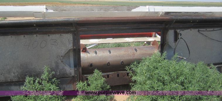 image for item A3817 1976 Gleaner L combine