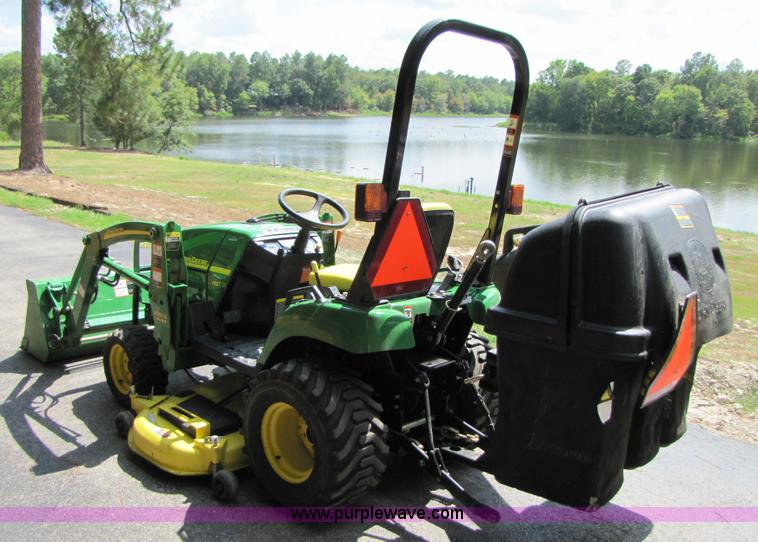 image for item A4674 2007 John Deere 2305 4WD compact tractor