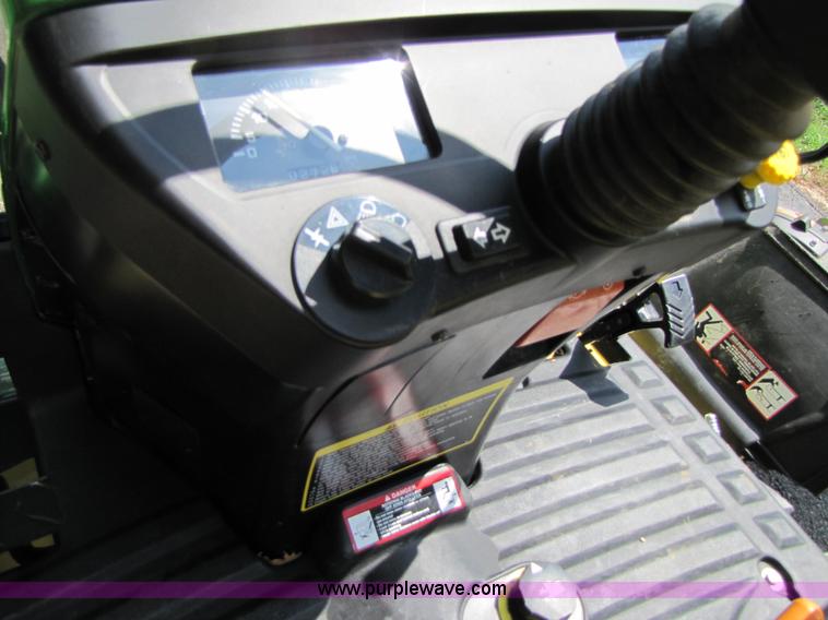 image for item A4674 2007 John Deere 2305 4WD compact tractor