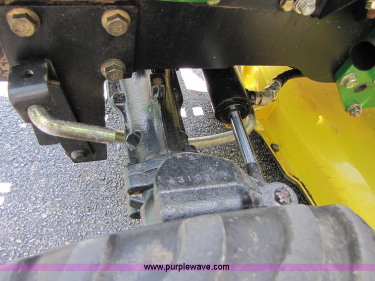 image for item A4674 2007 John Deere 2305 4WD compact tractor