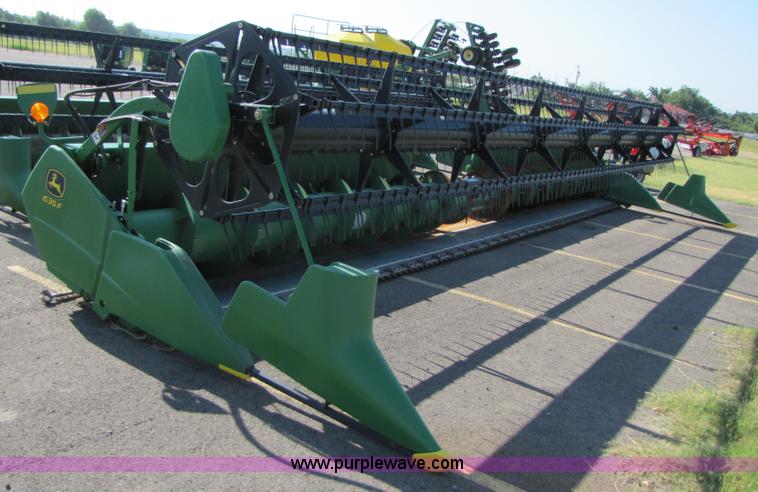 image for item A4676 2009 John Deere 635F flex head