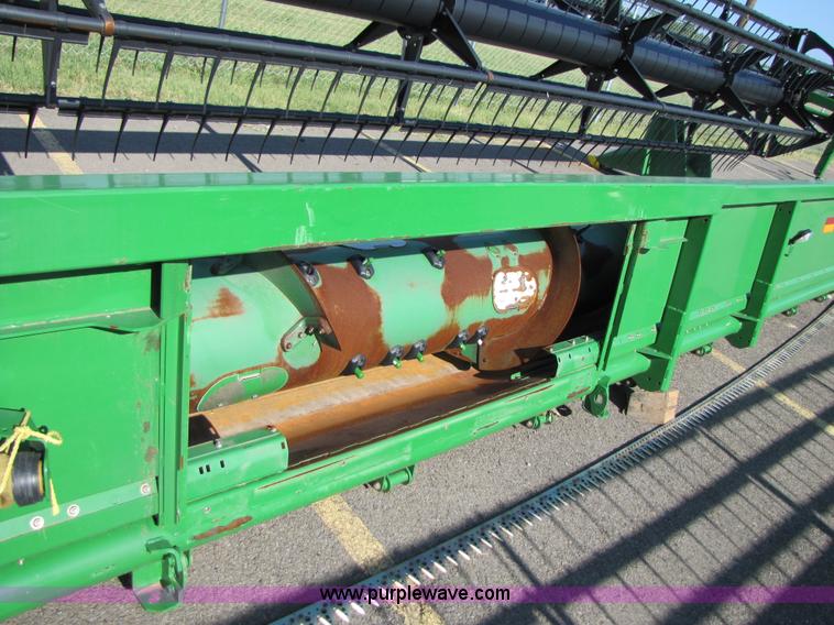 image for item A4676 2009 John Deere 635F flex head
