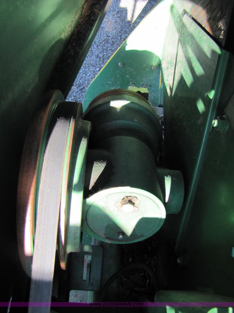 image for item A4676 2009 John Deere 635F flex head