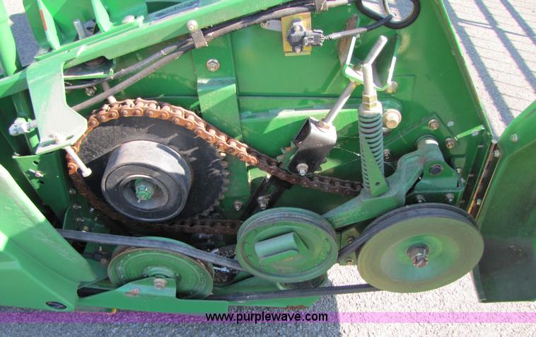 image for item A4676 2009 John Deere 635F flex head