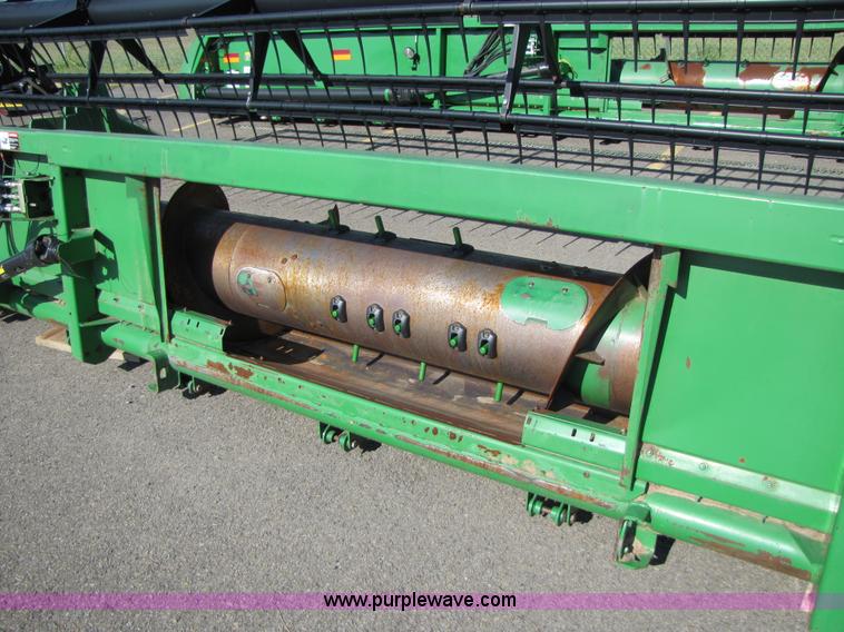 image for item A4677 2003 John Deere 630F flex head