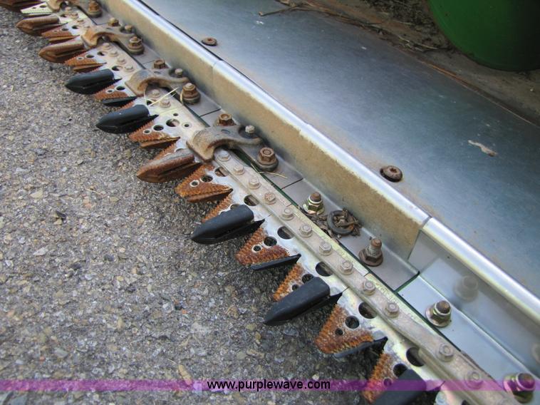 image for item A4677 2003 John Deere 630F flex head