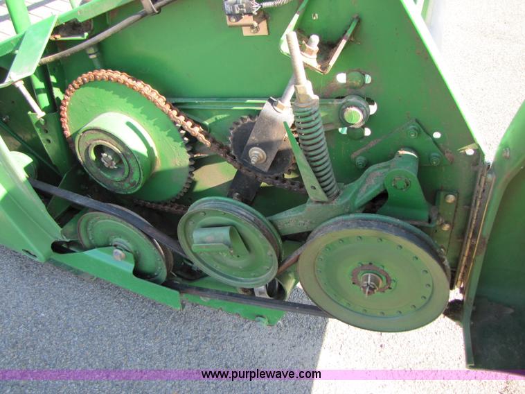 image for item A4677 2003 John Deere 630F flex head