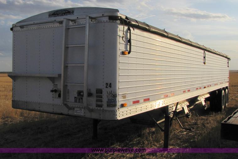 image for item A4679 2000 Timpte 42' Super Hopper aluminum grain trailer