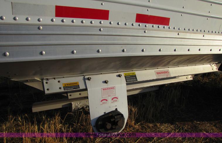 image for item A4679 2000 Timpte 42' Super Hopper aluminum grain trailer