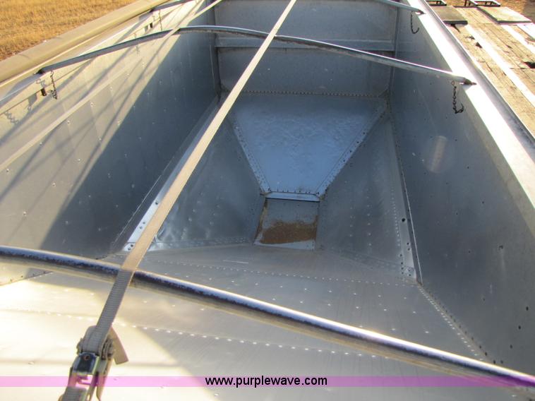 image for item A4679 2000 Timpte 42' Super Hopper aluminum grain trailer