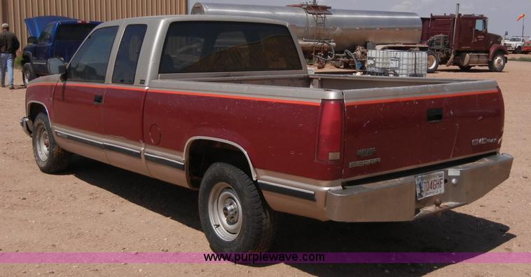 image for item A5398 1992 GMC Sierra 1500 extended cab pickup truck