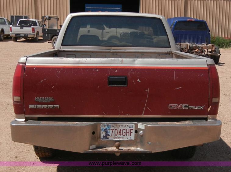 image for item A5398 1992 GMC Sierra 1500 extended cab pickup truck