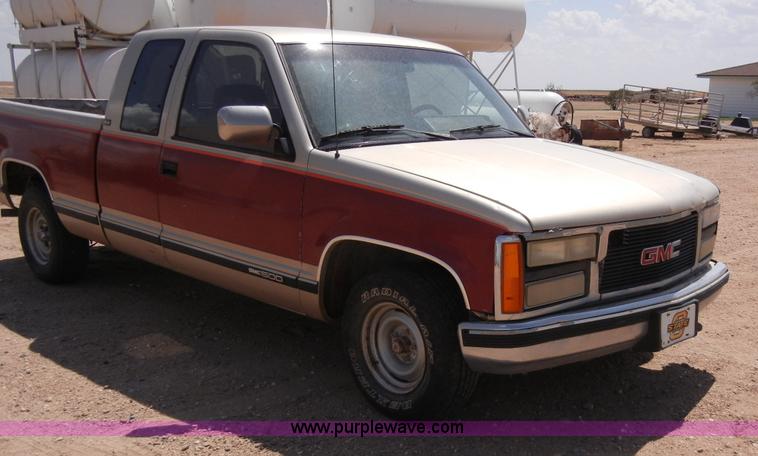image for item A5398 1992 GMC Sierra 1500 extended cab pickup truck