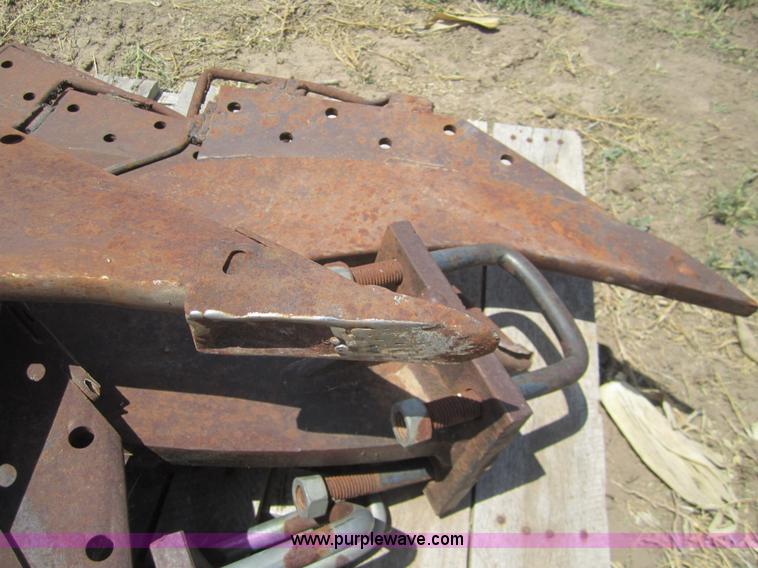 image for item A9359 (11) ripper applicator shanks