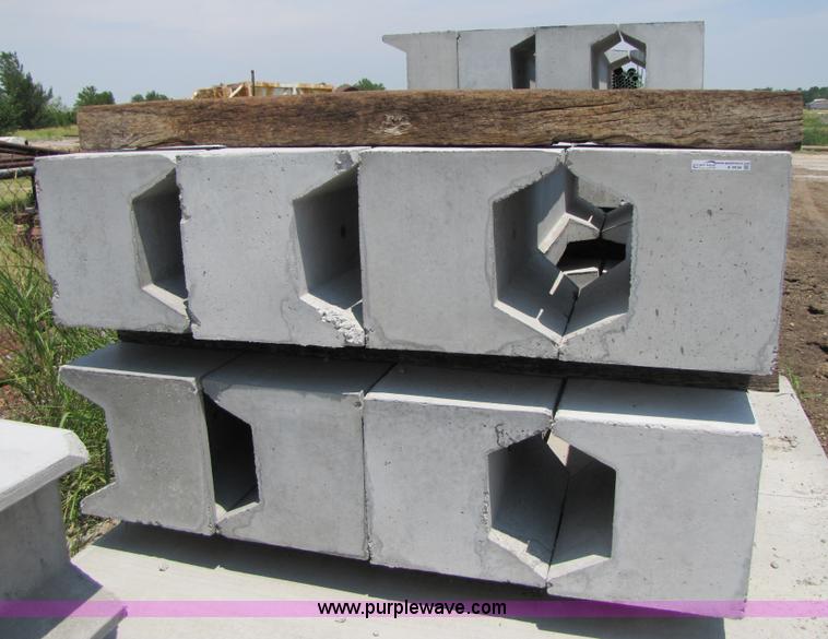 image for item A9534 (21) Concrete feed bunks