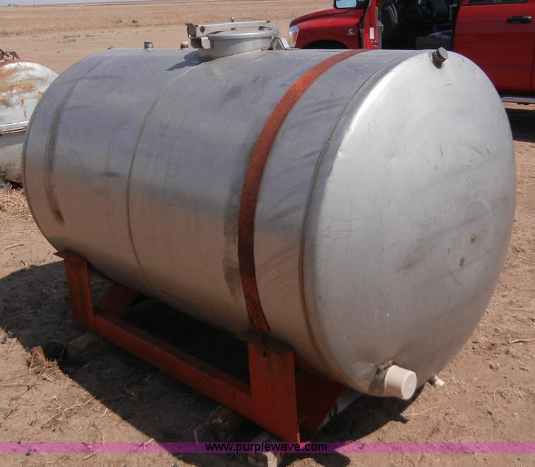 image for item A9747 500 gallon stainless steel tank with frame
