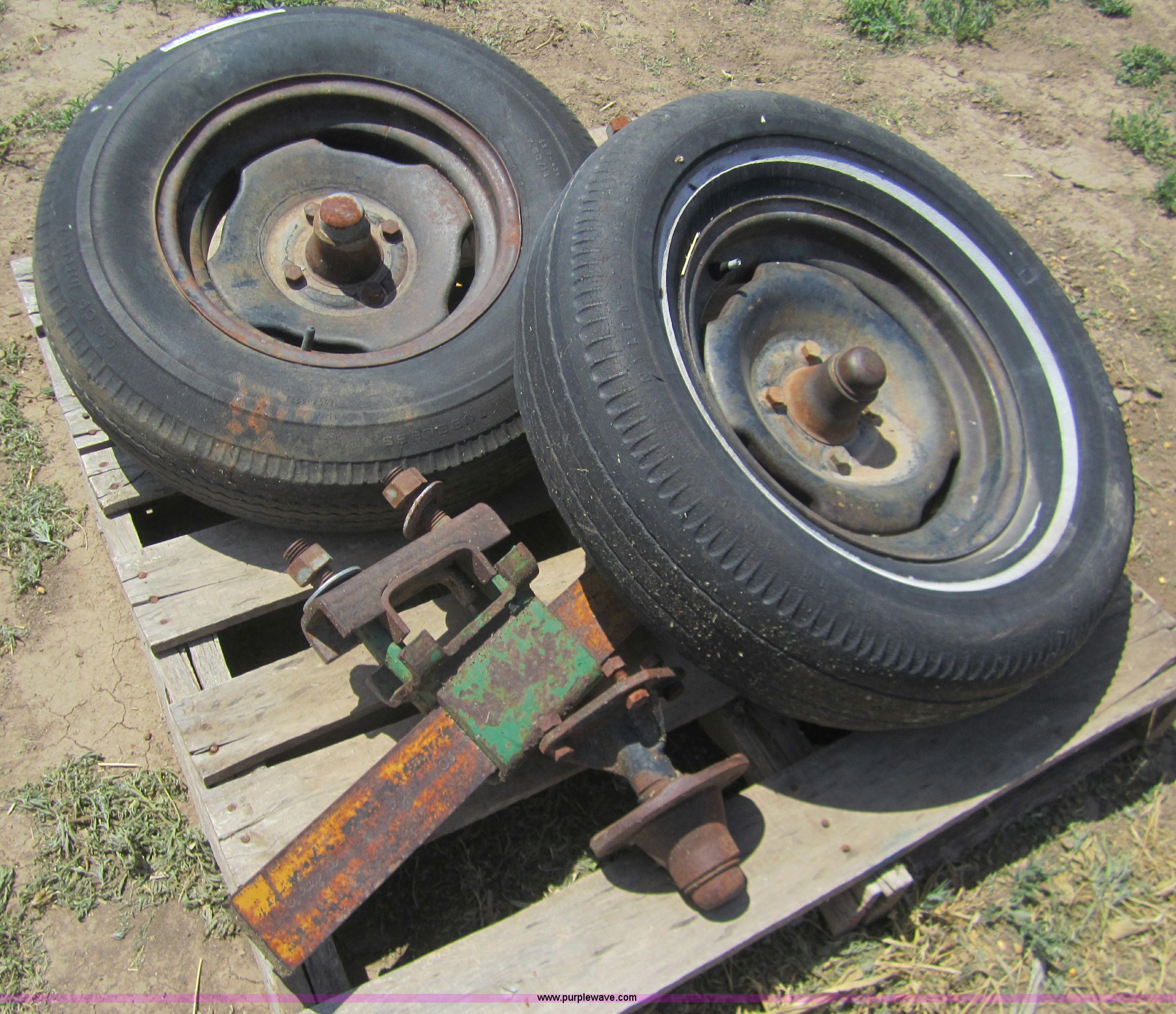 Set of 4x4 toolbar gauge wheels in Guymon, OK Item A9351 sold