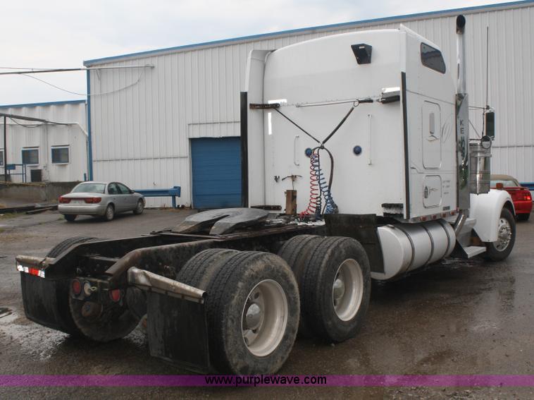 image for item A2182 2001 Kenworth W900 semi truck