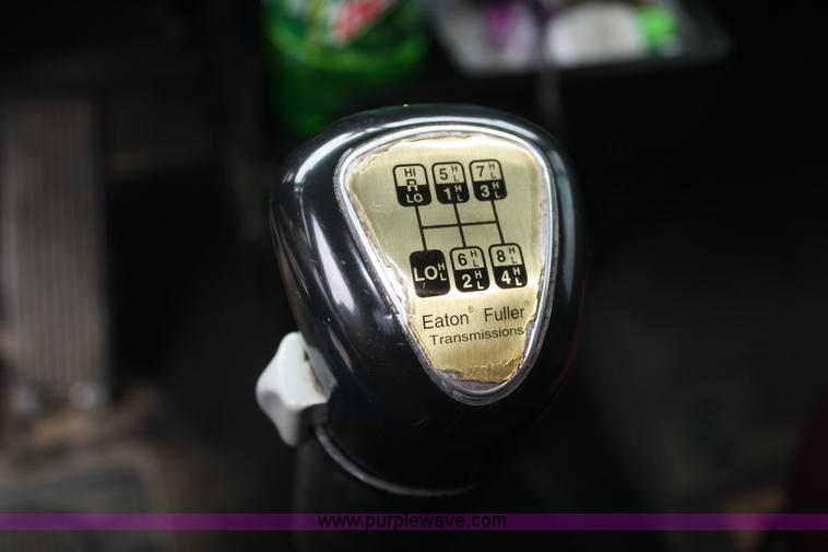 image for item A2182 2001 Kenworth W900 semi truck