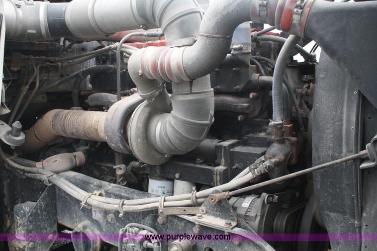 image for item A2182 2001 Kenworth W900 semi truck